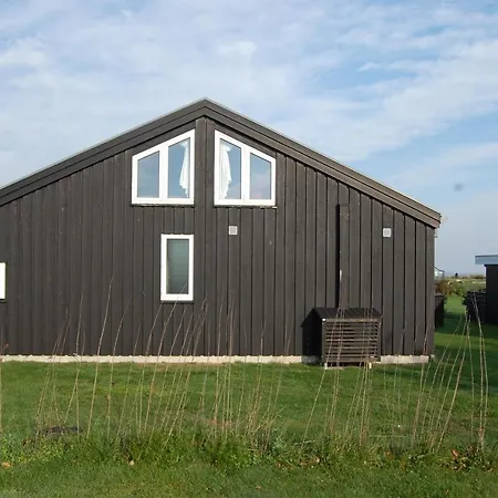 Holiday Strandgaarden 67 098559 *