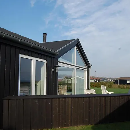 Holiday Strandgaarden 67 098559 *